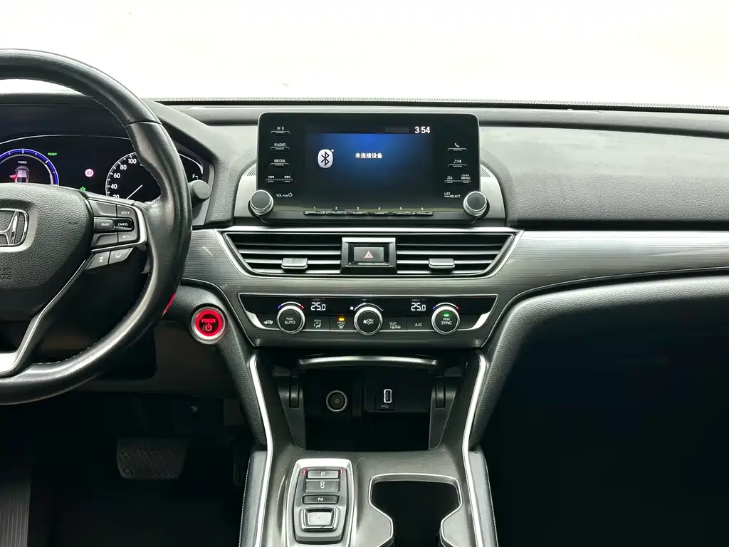 Honda Accord 2019 — фото 8