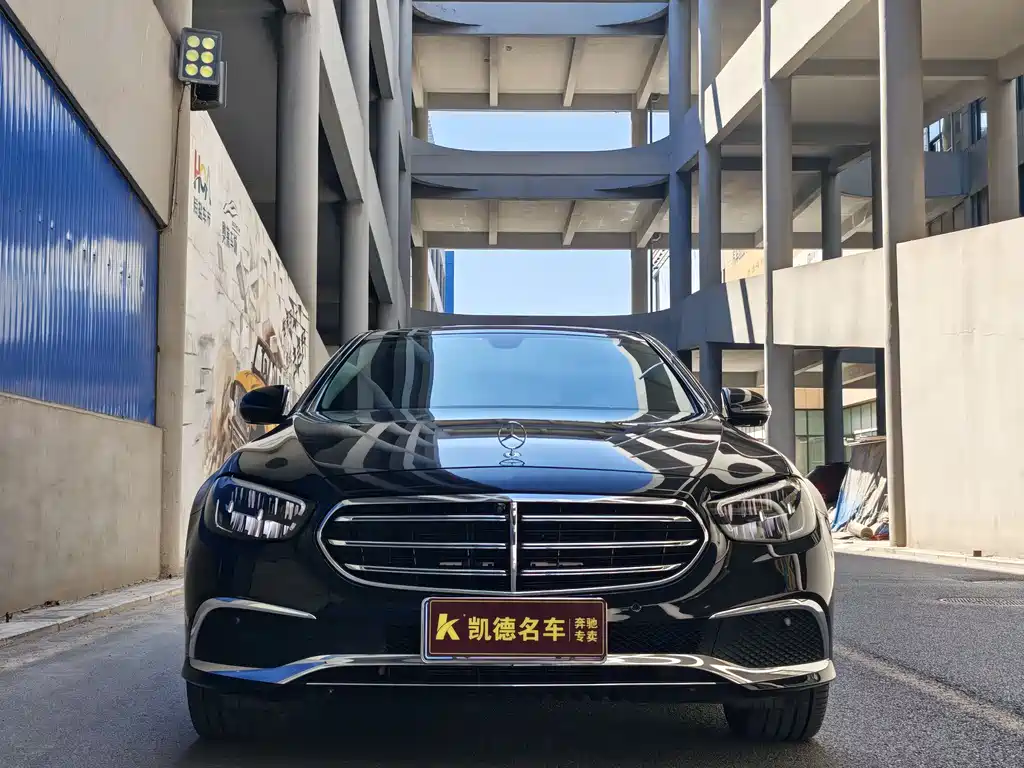 Mercedes-Benz E-Class 2022 — фото 2