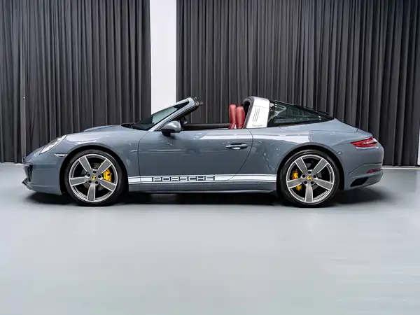 Porsche 911 2017