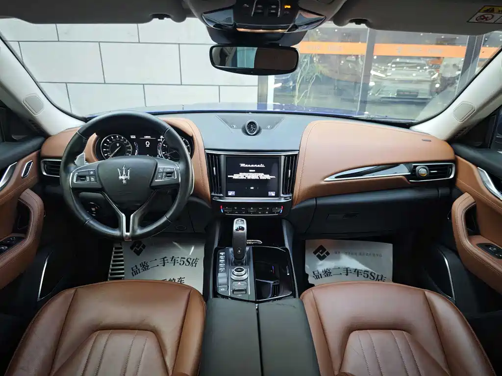 Maserati Levante 2021 — фото 11