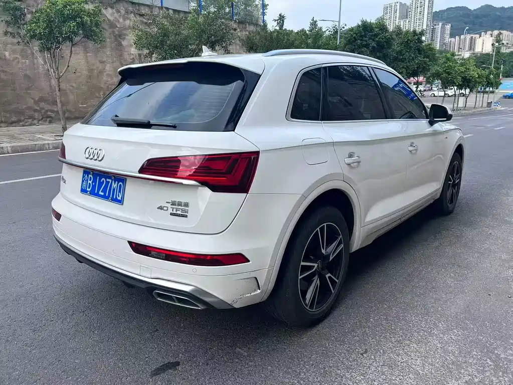 Audi Q5L 2022 — фото 8