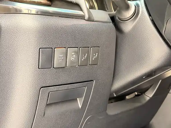 Toyota Alphard 2018