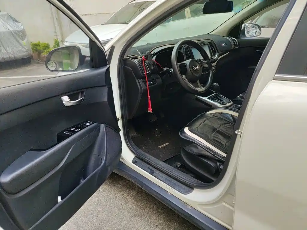 Kia KX3 2016 — фото 12