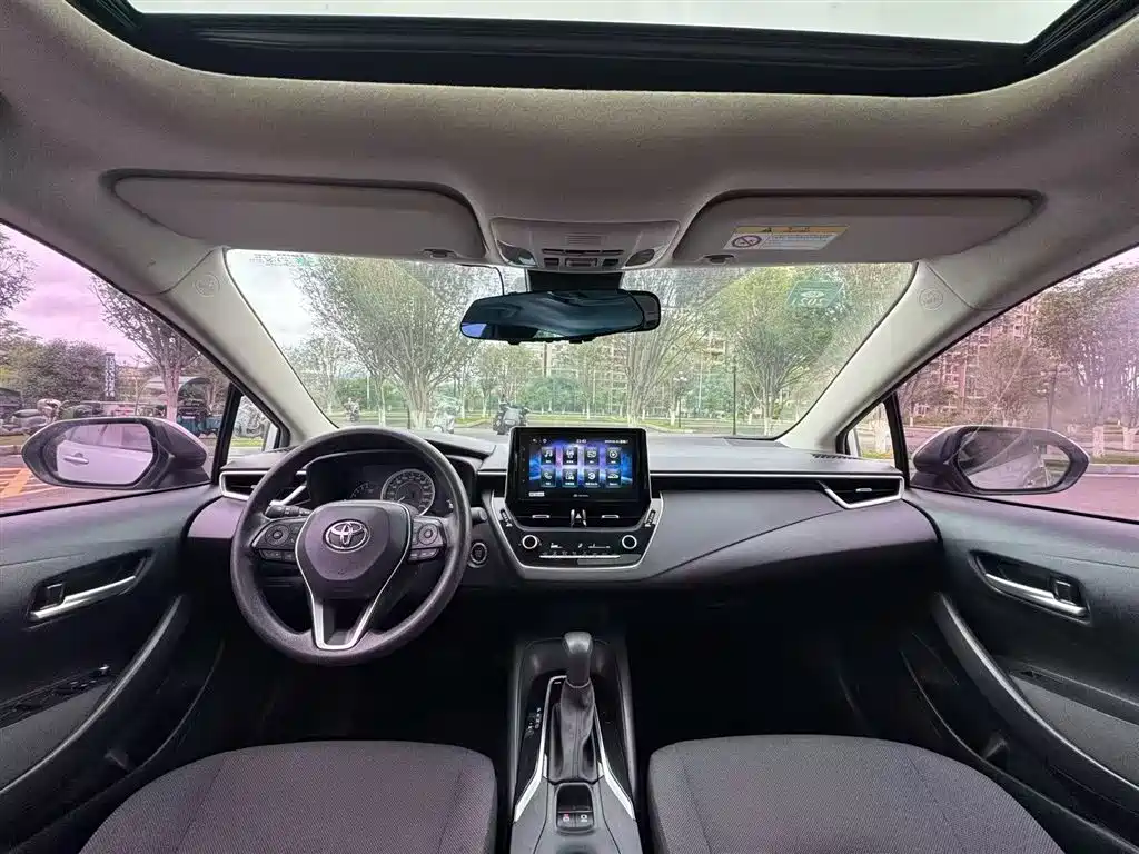 Toyota Corolla 2019 — фото 10
