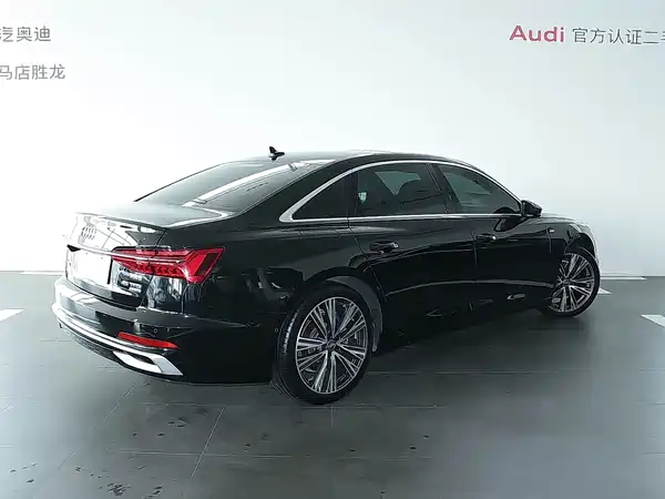 Audi A6L 2022