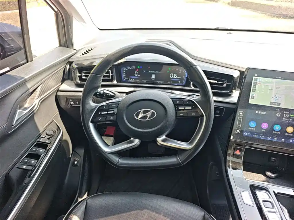 Hyundai Custo 2023 — фото 11