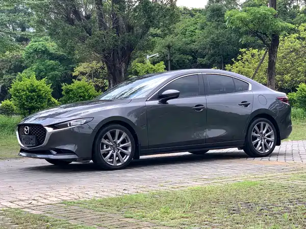 Mazda 3 Axela 2020