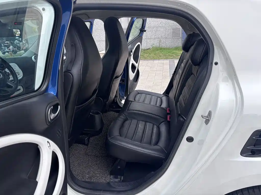 smart Forfour 2017 — фото 16