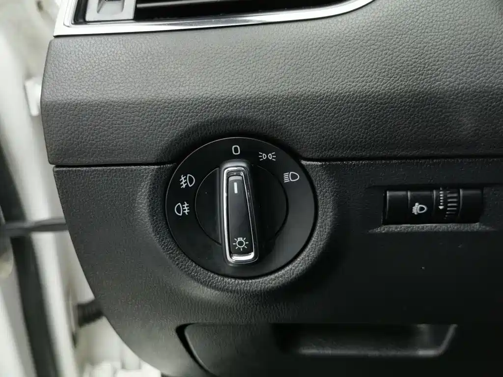 Skoda Octavia 2016 — фото 21