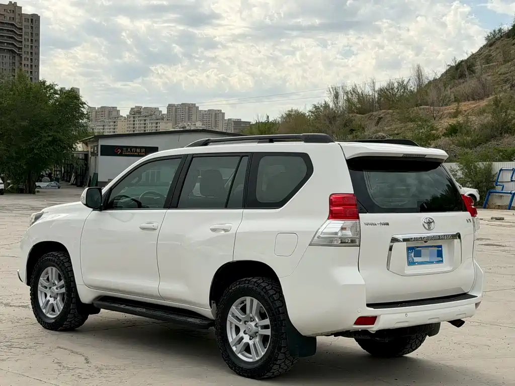 Toyota Prado 2012