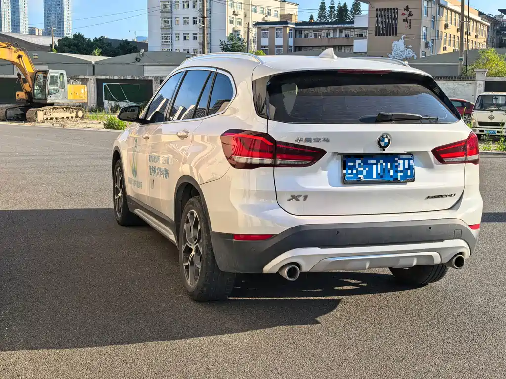 BMW X1 2022 — фото 9