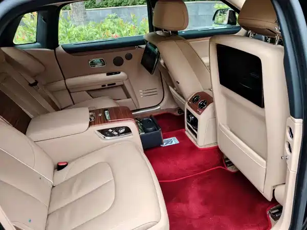 Rolls-Royce Ghost 2021