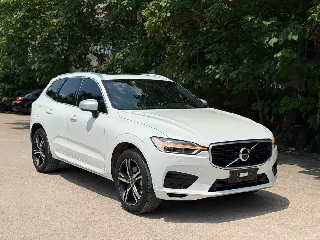 Volvo XC60 2018 — фото 3