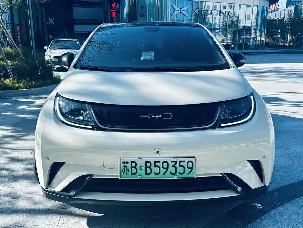 BYD Dolphin 2023