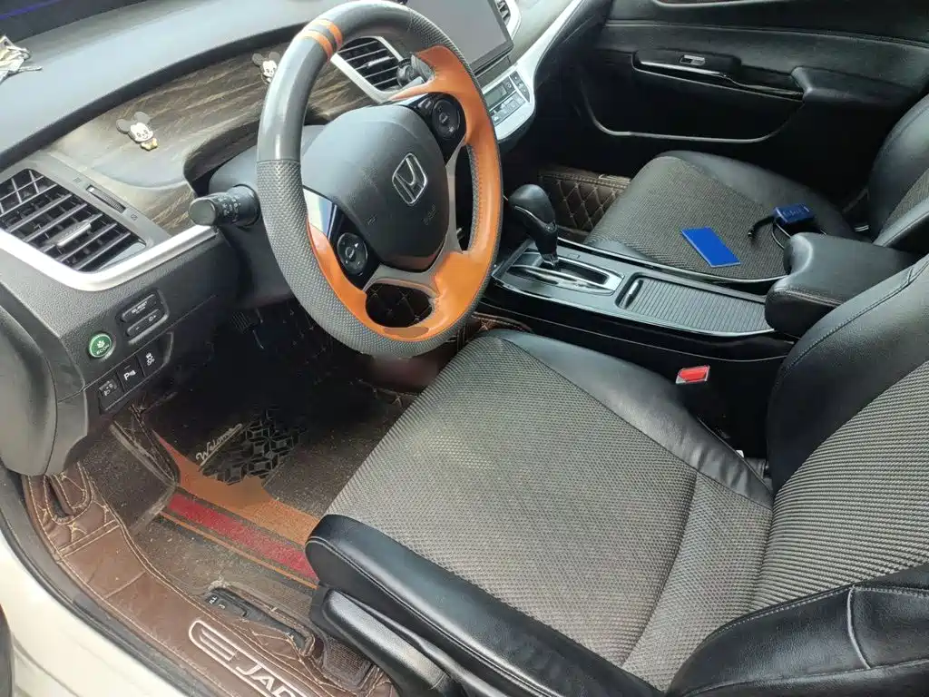 Honda Jade 2018 — фото 11