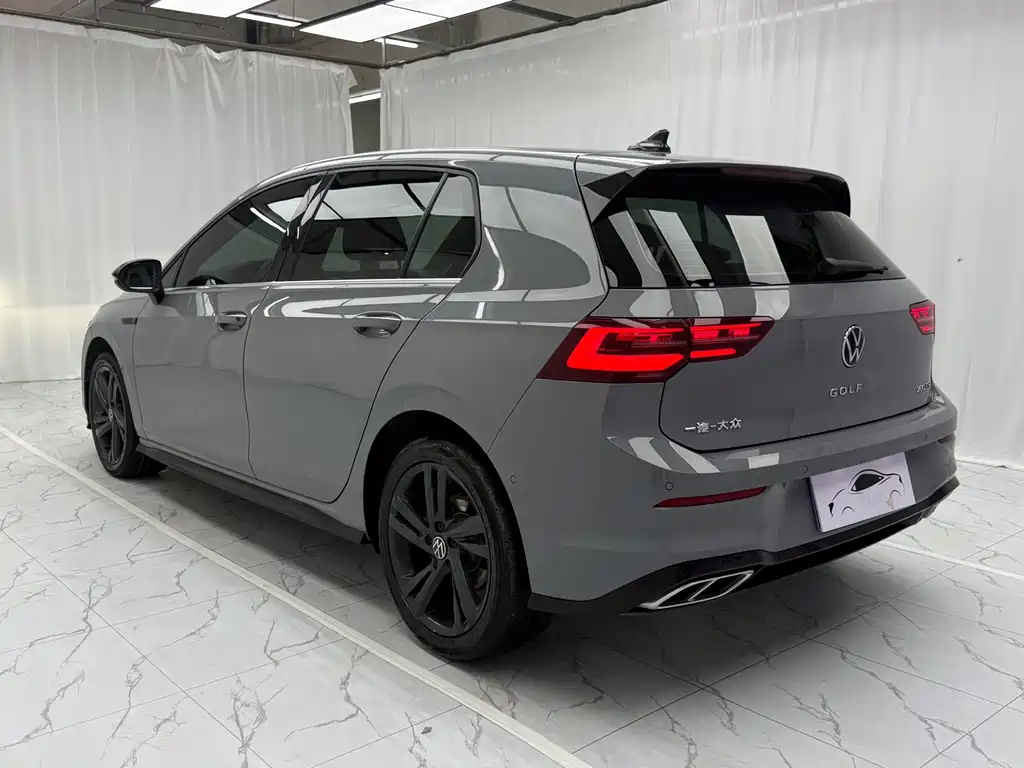Volkswagen Golf 2022