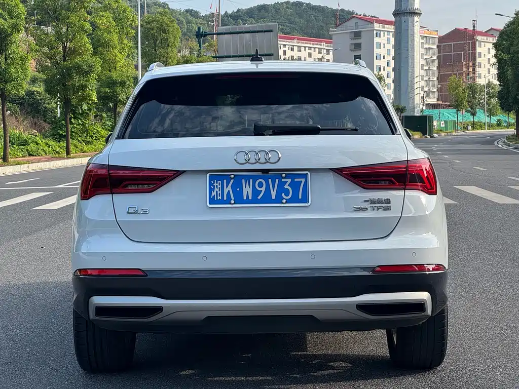Audi Q3 2021 — фото 5