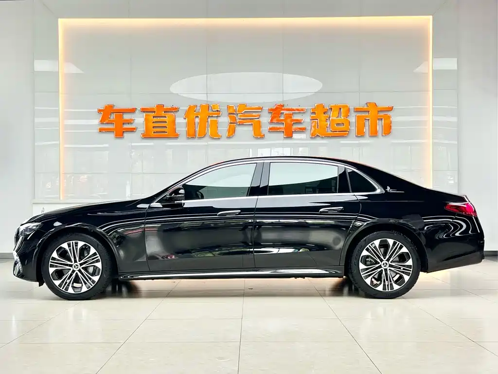 Mercedes-Benz E-Class 2025