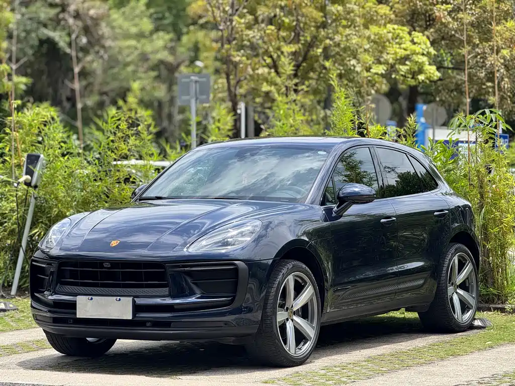 Porsche Macan 2022 — фото 1