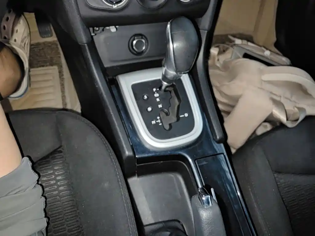 Citroën C4L 2015 — фото 14