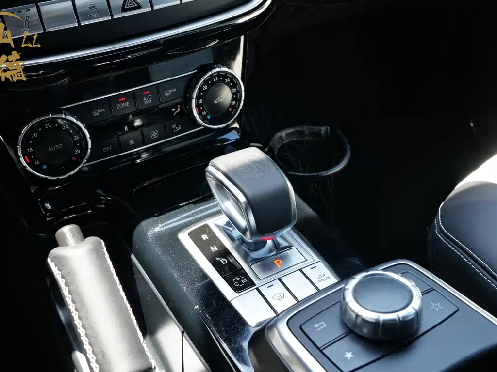 Mercedes-Benz G-Class AMG 2015 — фото 12