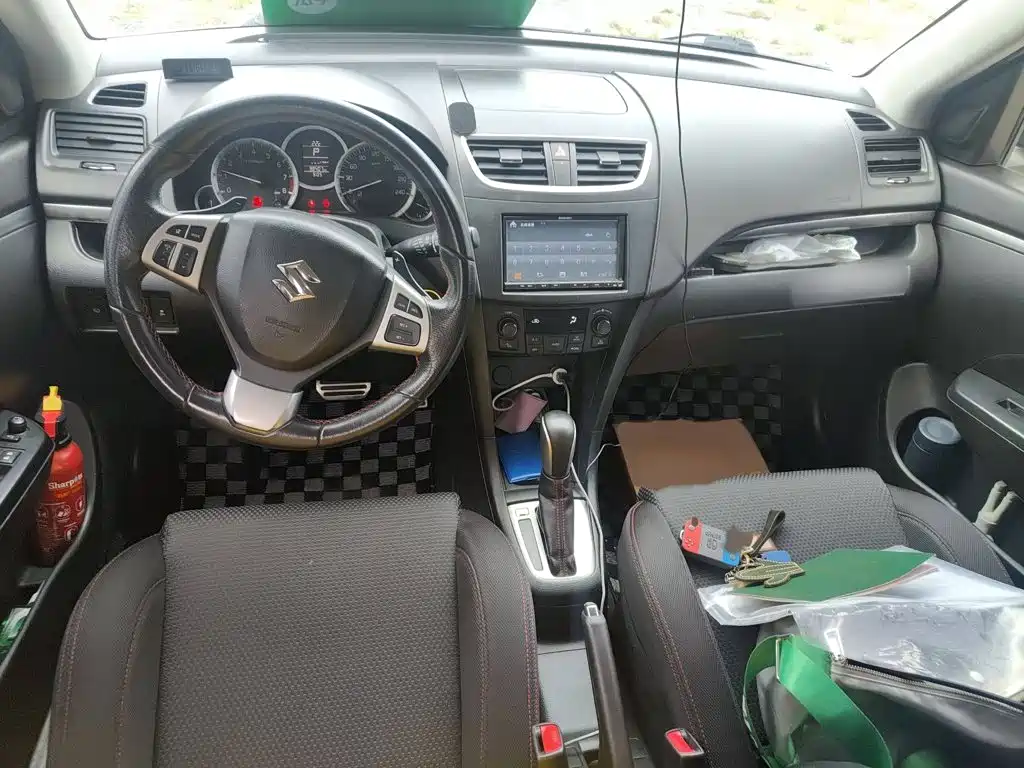 Suzuki Swift 2015 — фото 13