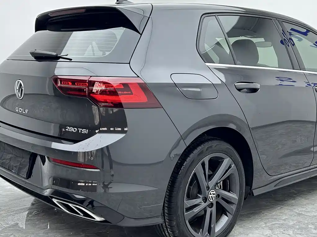 Volkswagen Golf 2023