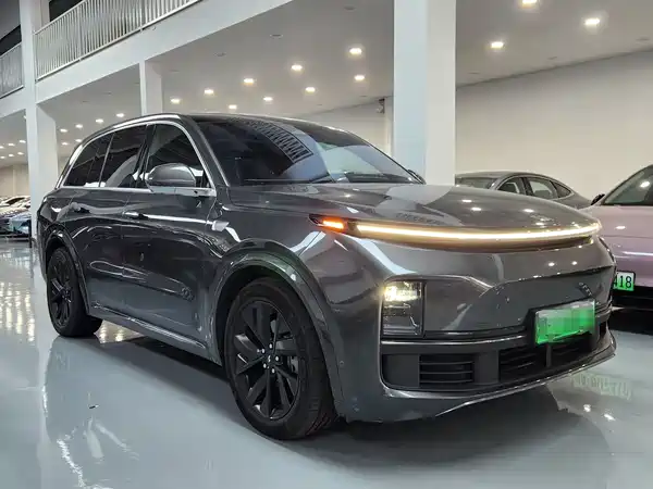 Li Auto L8 2023