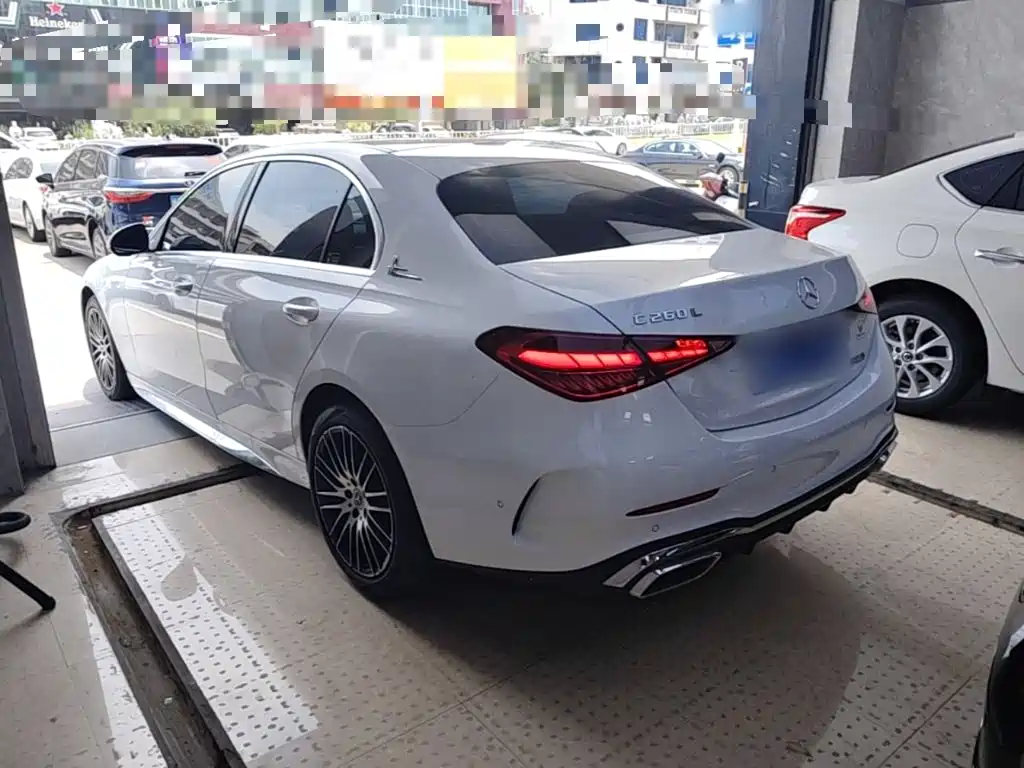 Mercedes-Benz C-Class 2023