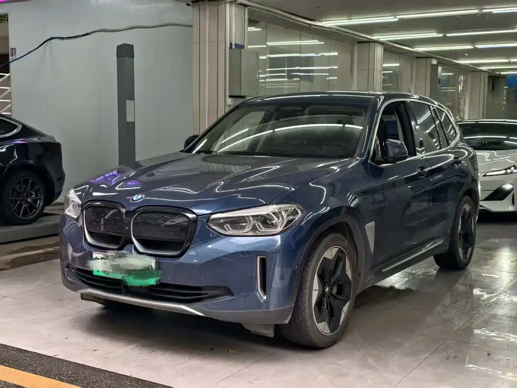 BMW iX3 2021 — фото 1