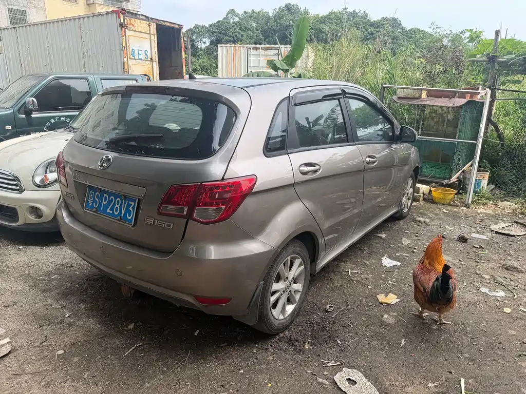 BAIC E-Series 2014 — фото 11