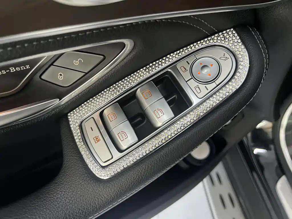 Mercedes-Benz GLC 2020 — фото 12