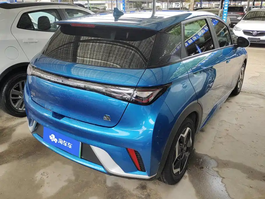 BYD Dolphin 2022
