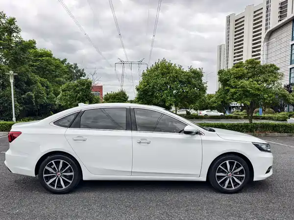 Roewe i6 Classic 2018