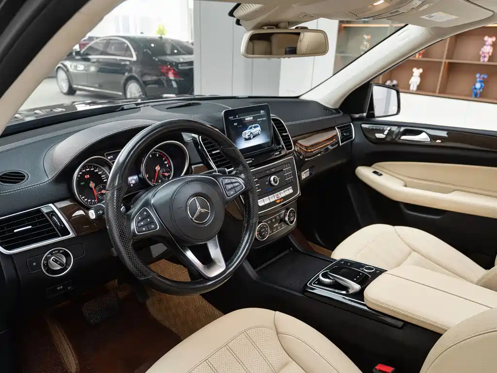 Mercedes-Benz GLS 2019 — фото 4