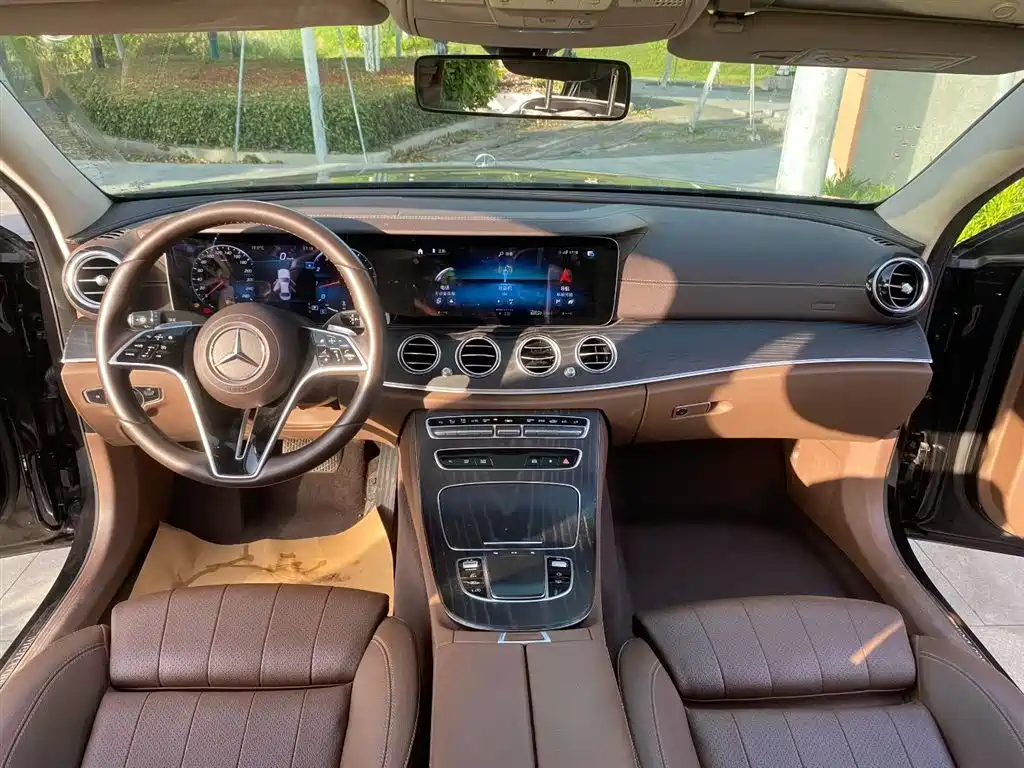 Mercedes-Benz E-Class 2023