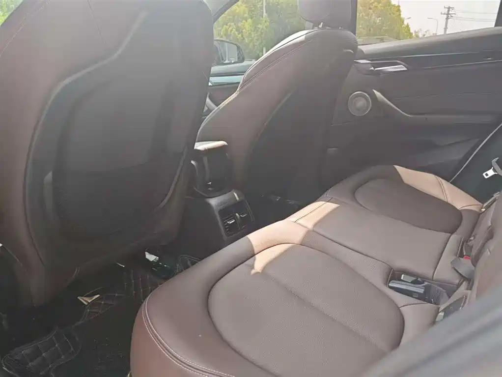 BMW X2 2023 — фото 14
