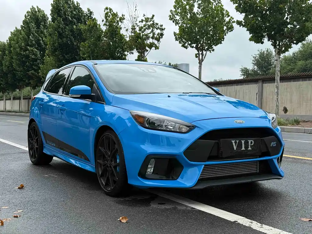 Ford Focus 2018 — фото 3