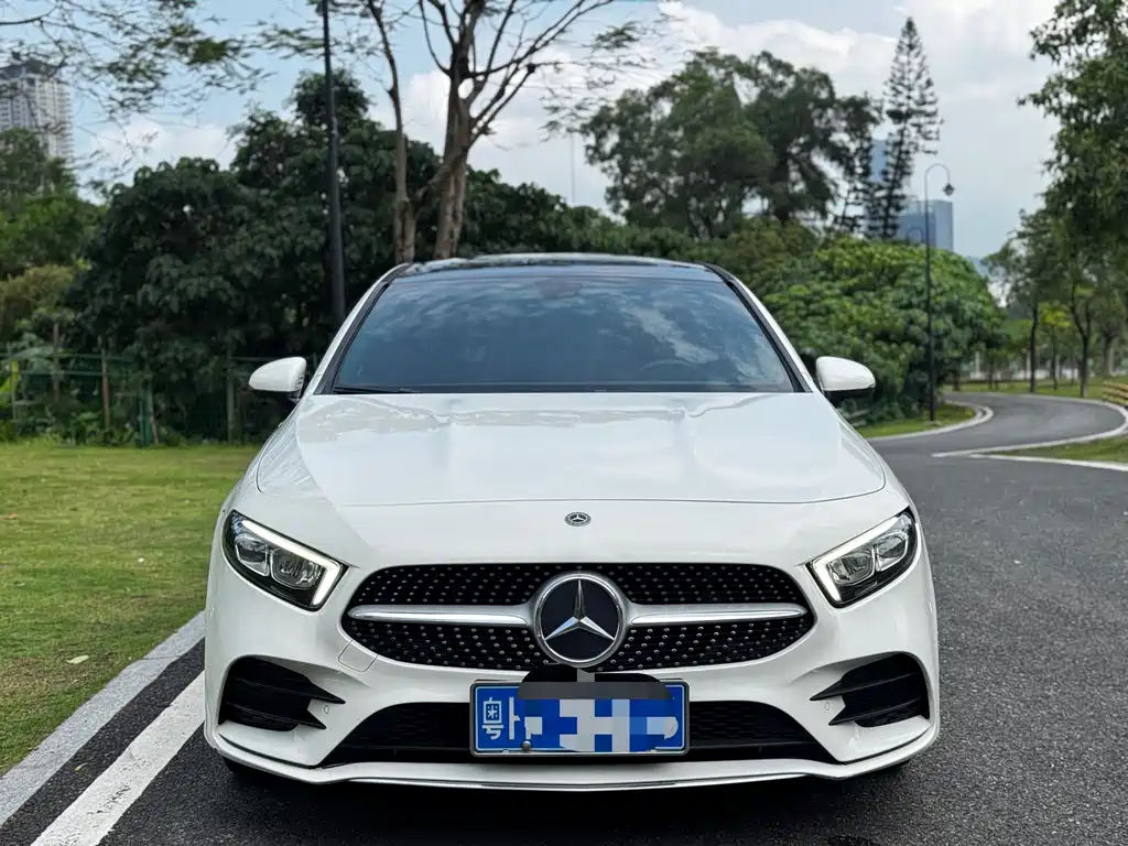 Mercedes-Benz A-Class 2019 — фото 2