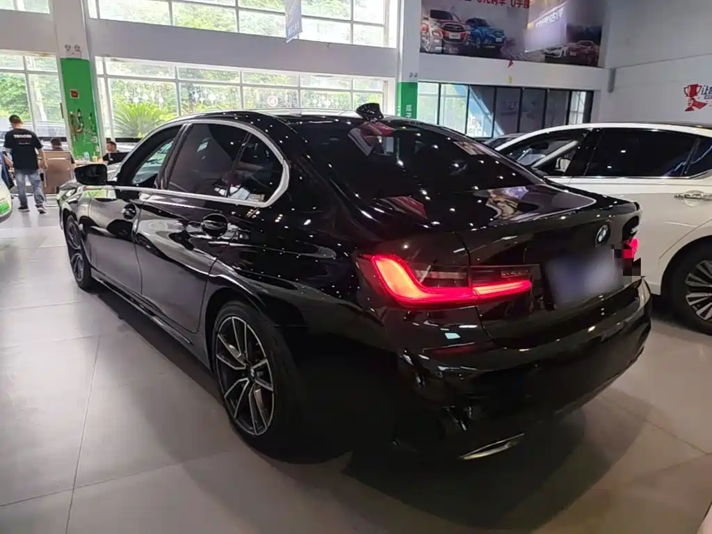 BMW 3 Series 2020