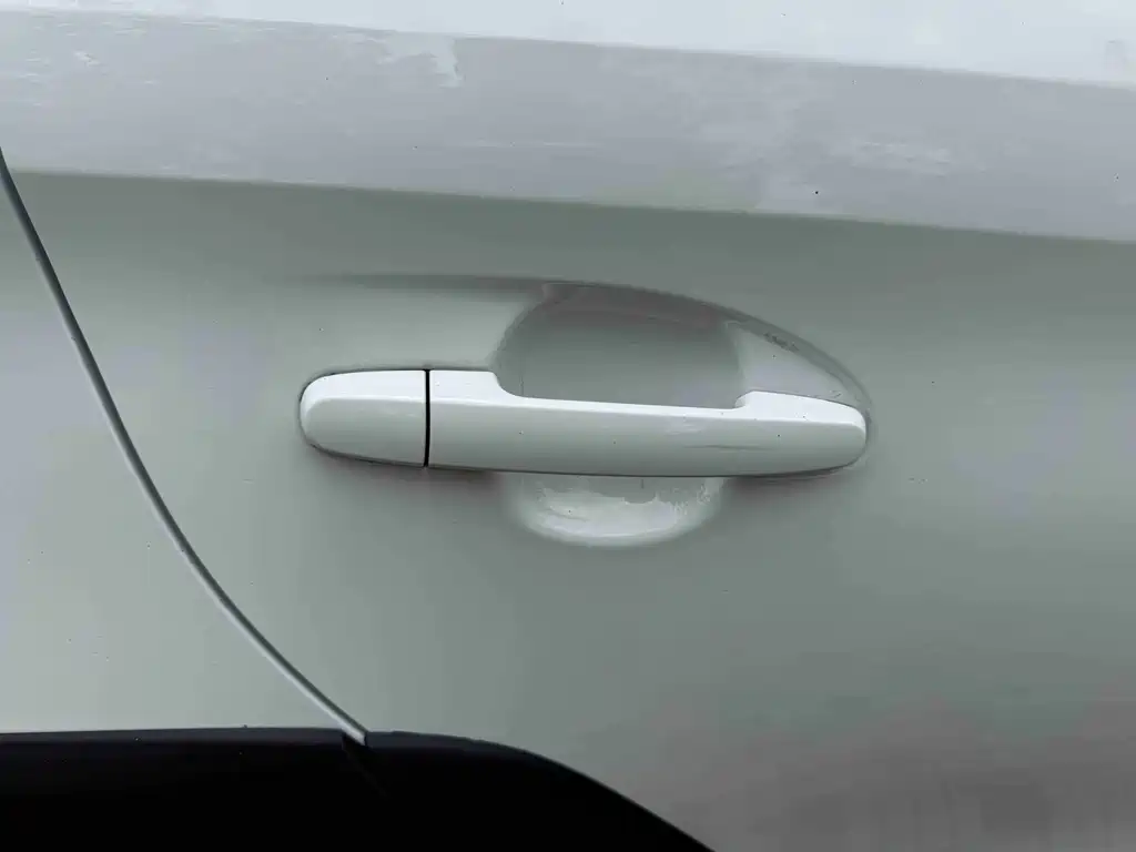 Toyota Yaris L 2022 — фото 46