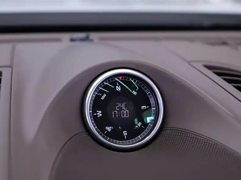 Porsche Cayenne 2014 — фото 17