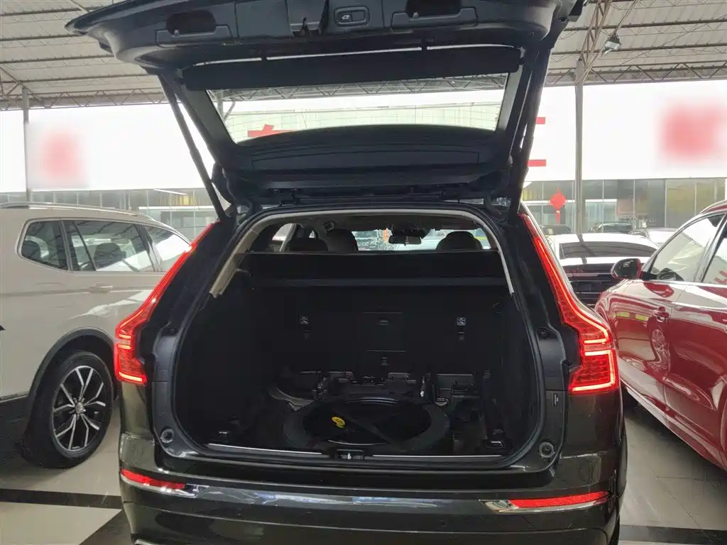 Volvo XC60 2019 — фото 15