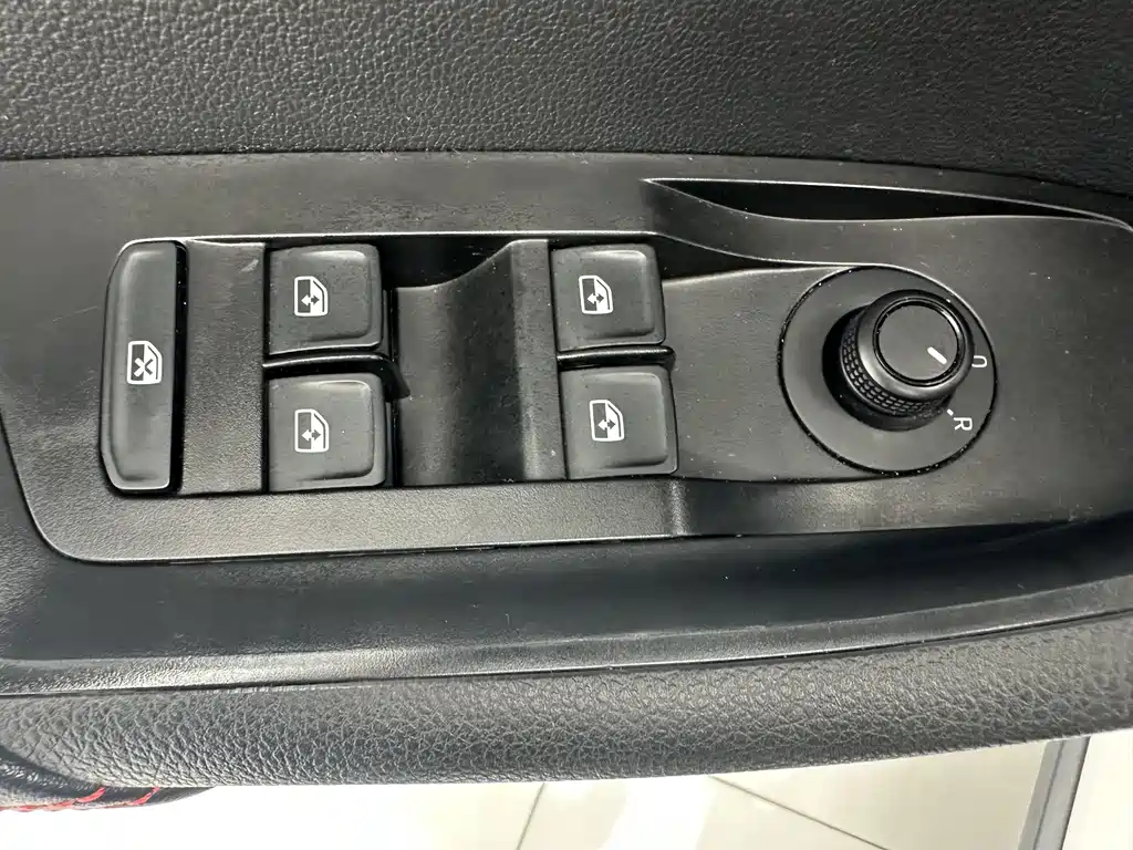 Skoda Kamiq 2022 — фото 12