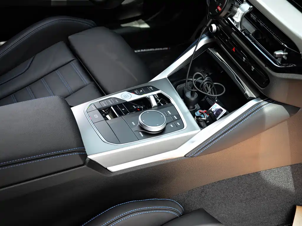 BMW M240i 2026 — фото 18