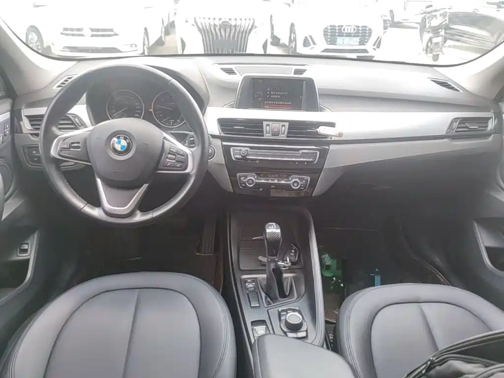 BMW X1 2017 — фото 10