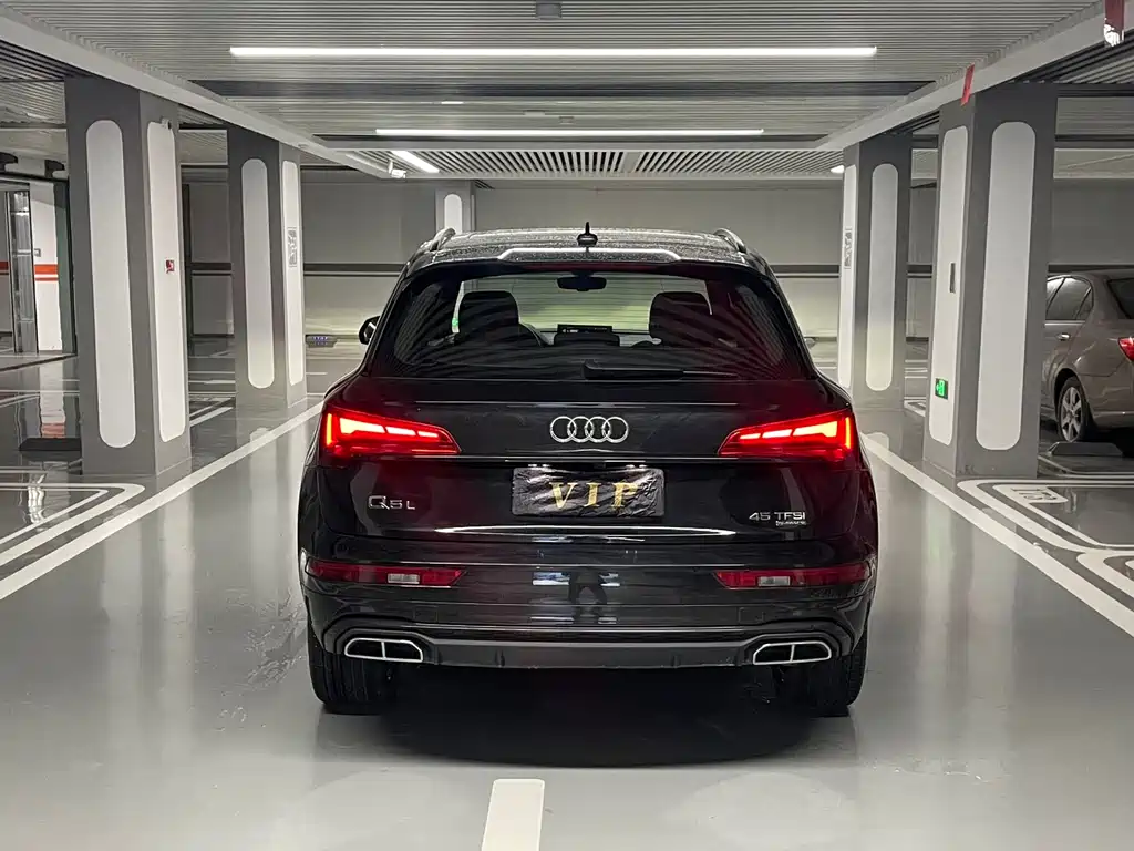 Audi Q5L 2025 — фото 28