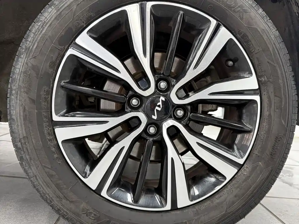 Kia KX1 2022 — фото 17