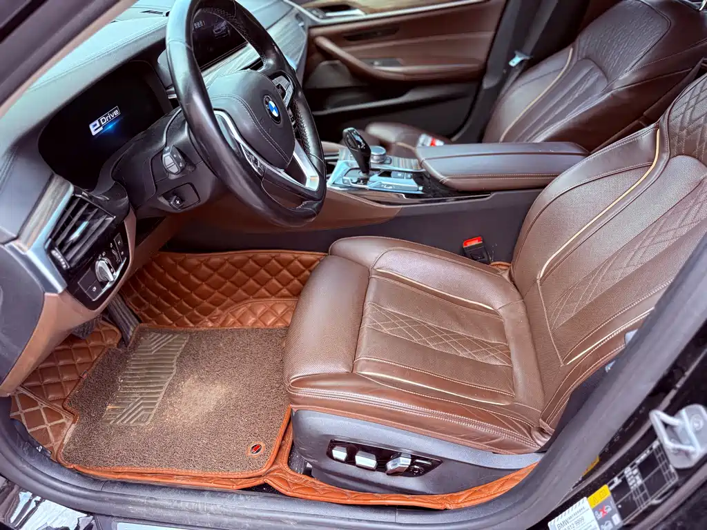 BMW 5 Series New Energy 2019 — фото 9