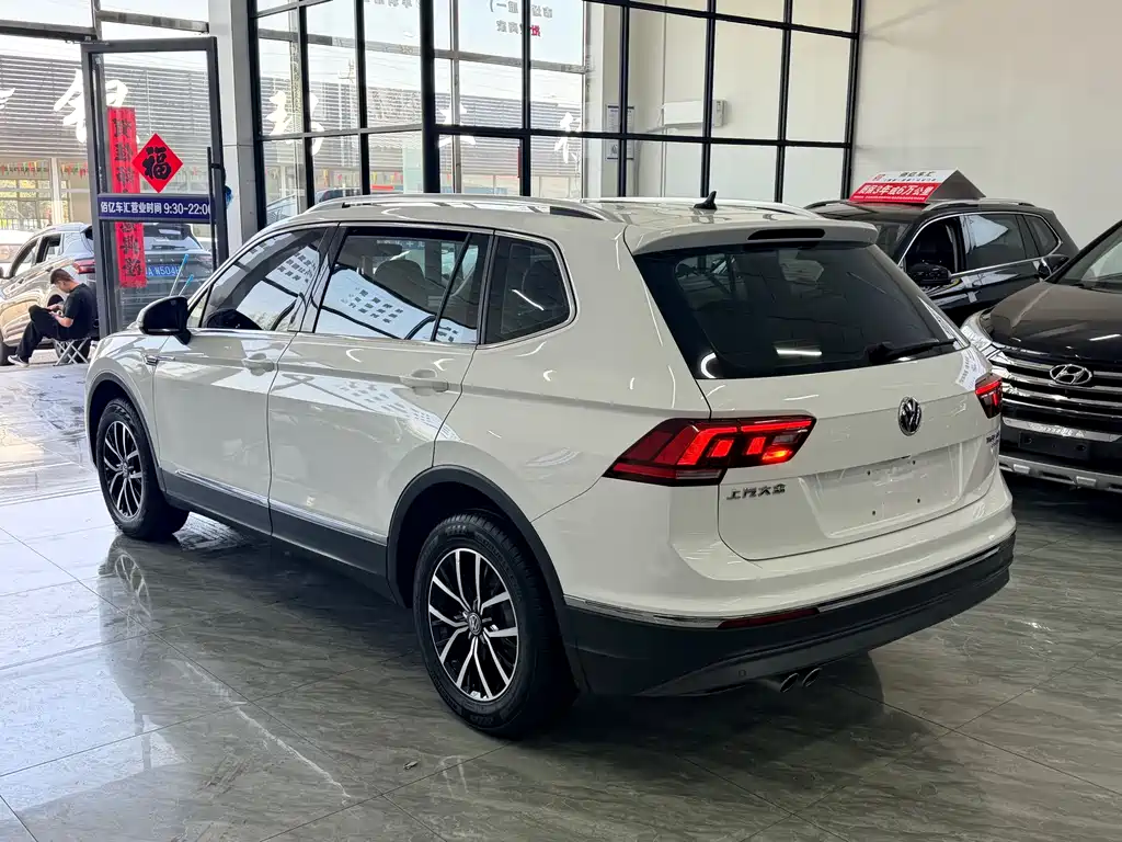 Volkswagen Tiguan L 2019 — фото 10